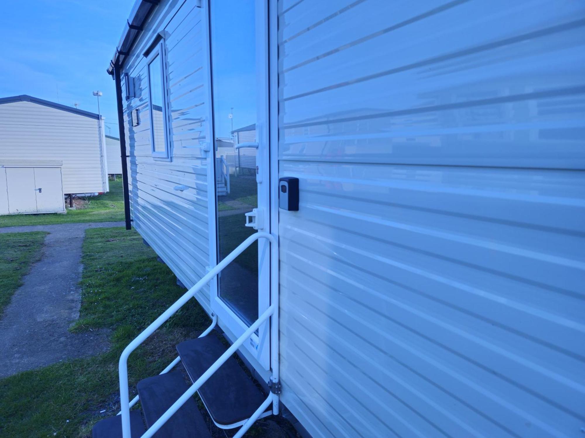 Ultimate Serene Getaway East Mersea Exterior foto